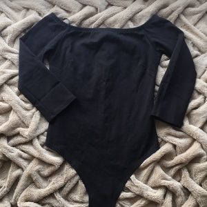 NWOT Lulus Off shoulder Bodysuit